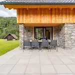 Mountain Vista