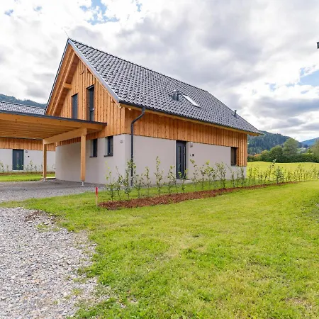 Mountain Vista Chalet *